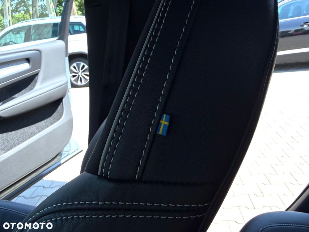 Volvo XC 40 B4 B Geartronic RDesign - 28