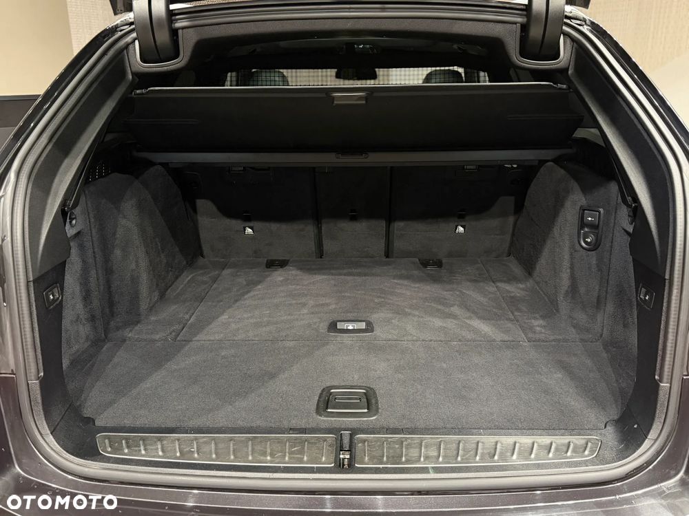BMW Seria 5 520d Luxury Line - 29