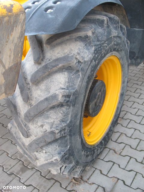 JCB 535-125 Hi-Viz - 8