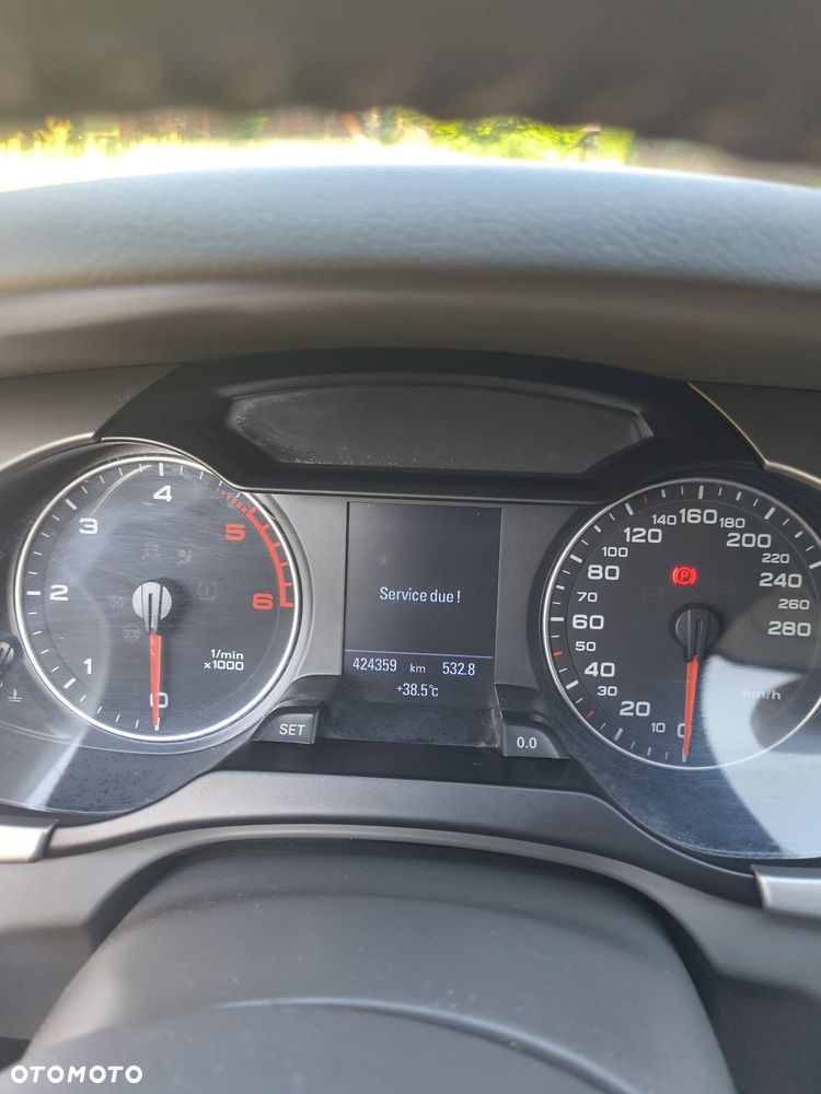Audi A4 Avant - 10