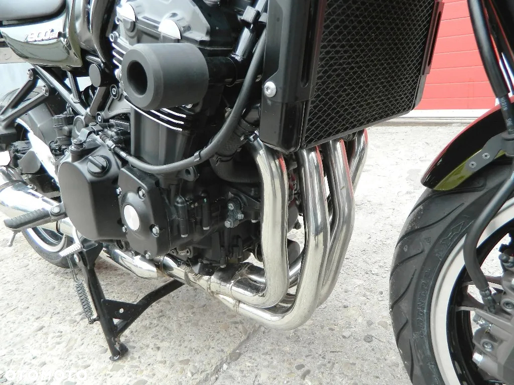 Kawasaki Z 900 RS - 13