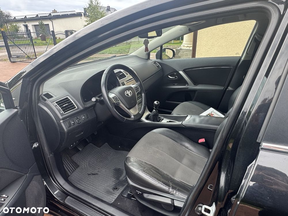 Toyota Avensis - 7
