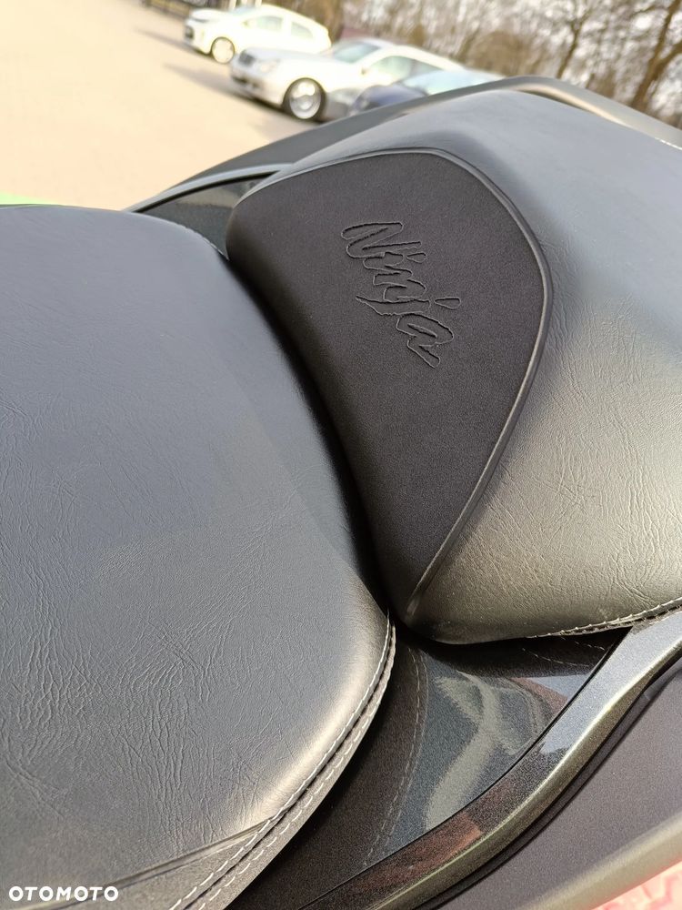 Kawasaki H2 - 31