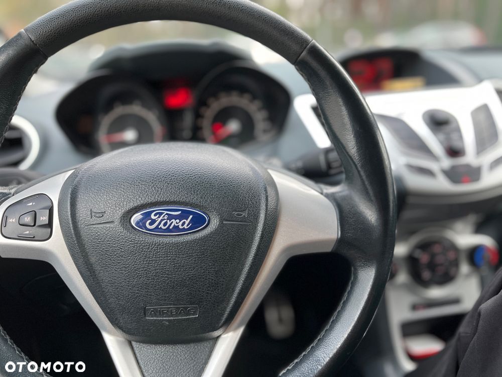 Ford Fiesta 1.6 Sport - 18