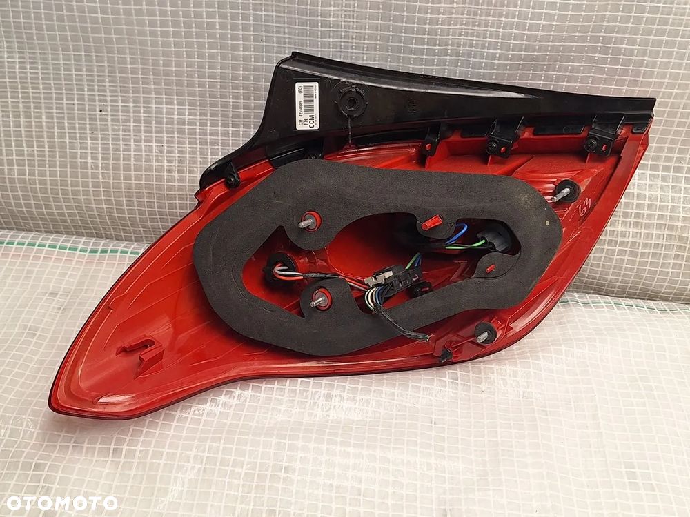lampa tyl tylna prawa opel mokka a I 2012-2016 42558889 europa orginal demontaz - 4