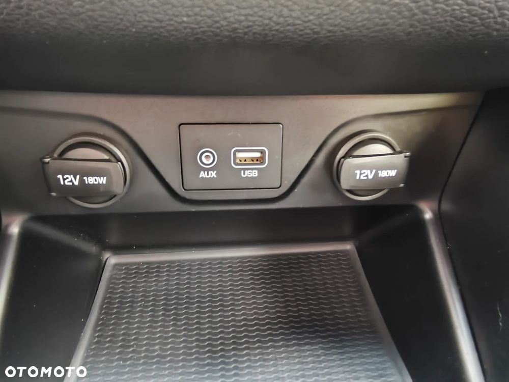 Hyundai Tucson 1.7 CRDI BlueDrive Style 2WD - 38