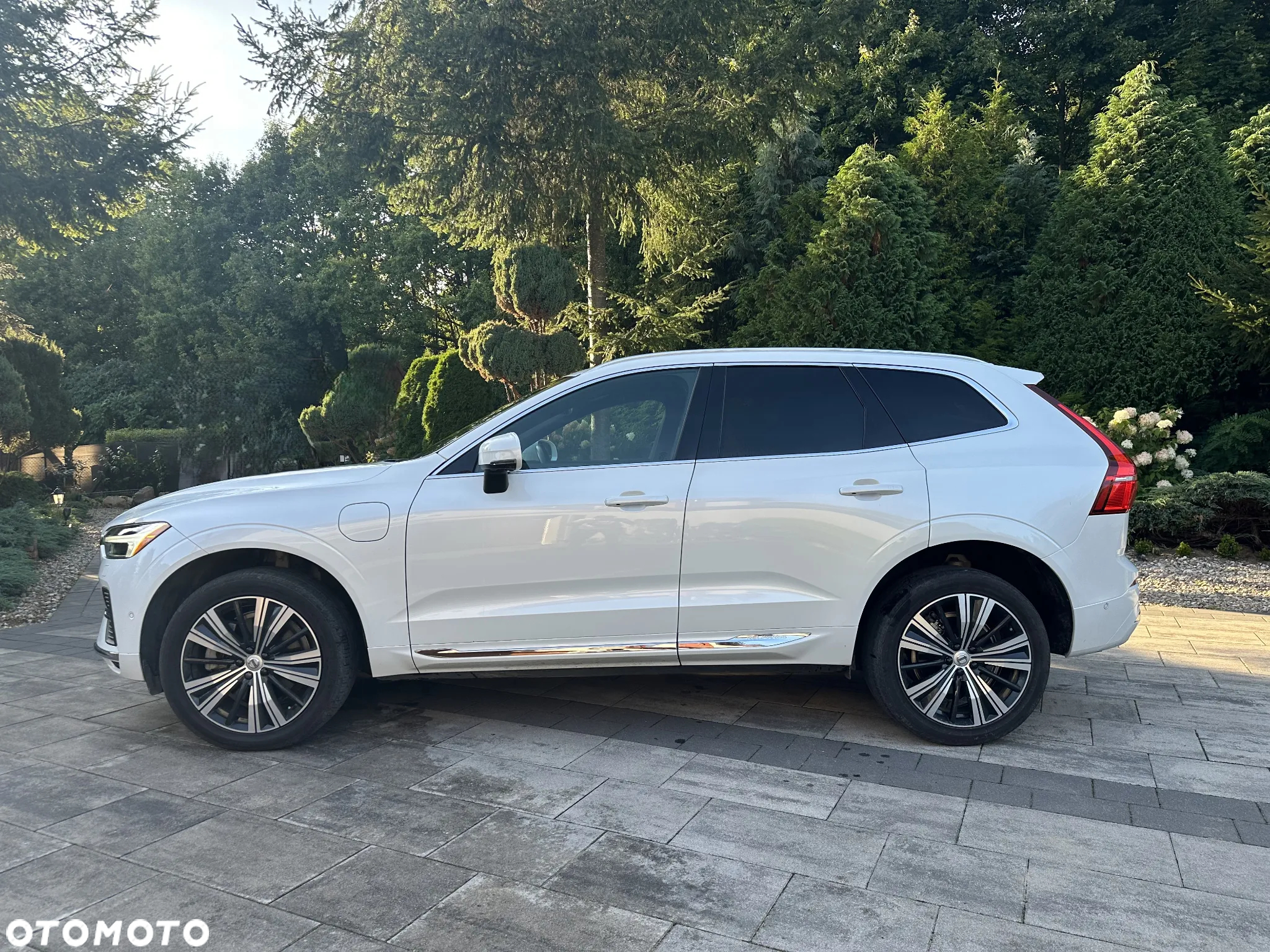 Volvo XC 60 T8 AWD Recharge Geartronic RDesign - 6