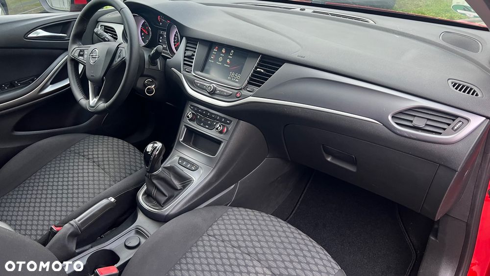 Opel Astra - 33