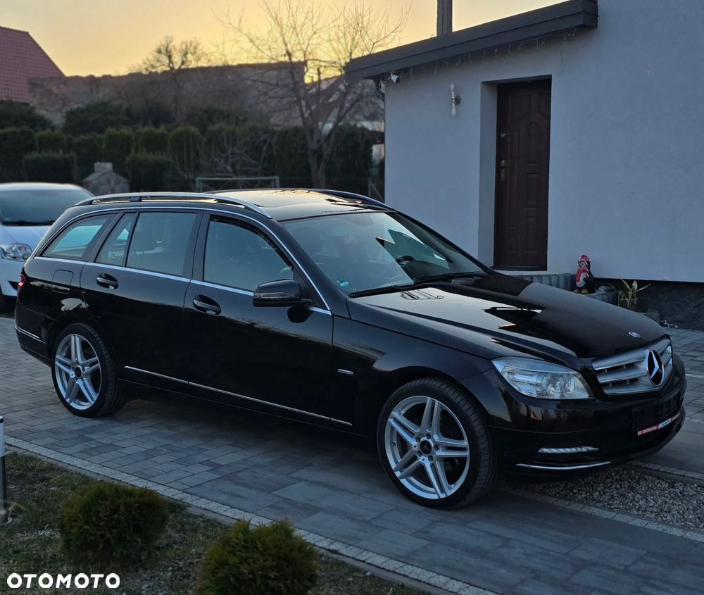 Mercedes-Benz Klasa C 200 (BlueEFFICIENCY) 7G-TRONIC Avantgarde - 5