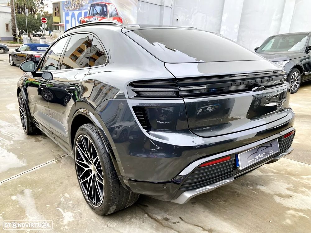 Porsche Macan Electric Turbo - 5