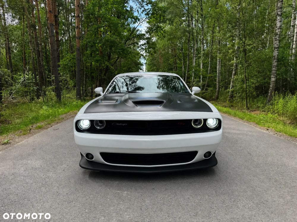 Dodge Challenger - 7