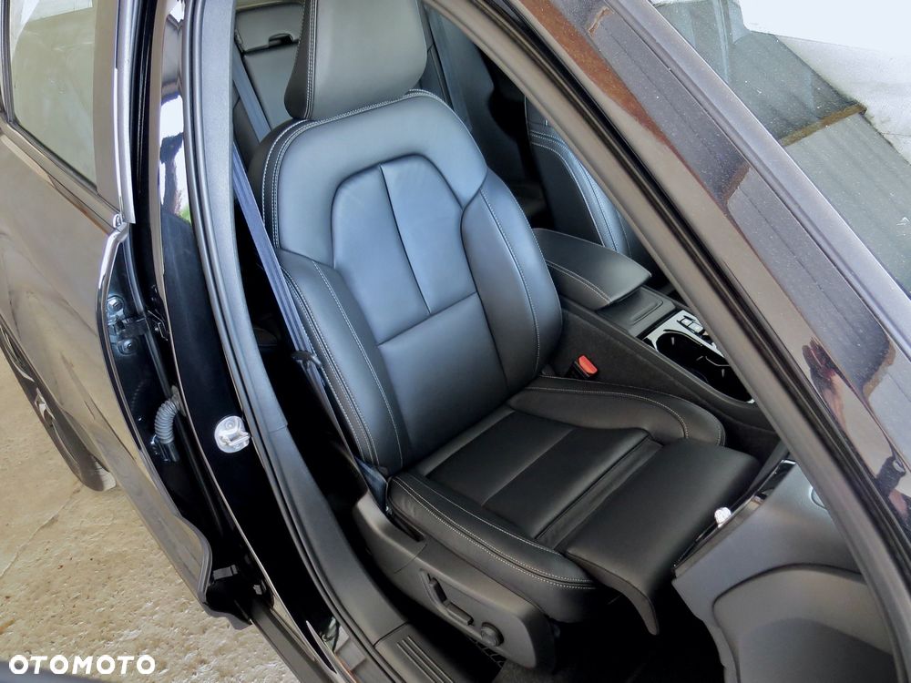 Volvo XC 40 B4 B DKG Ultra Dark - 20