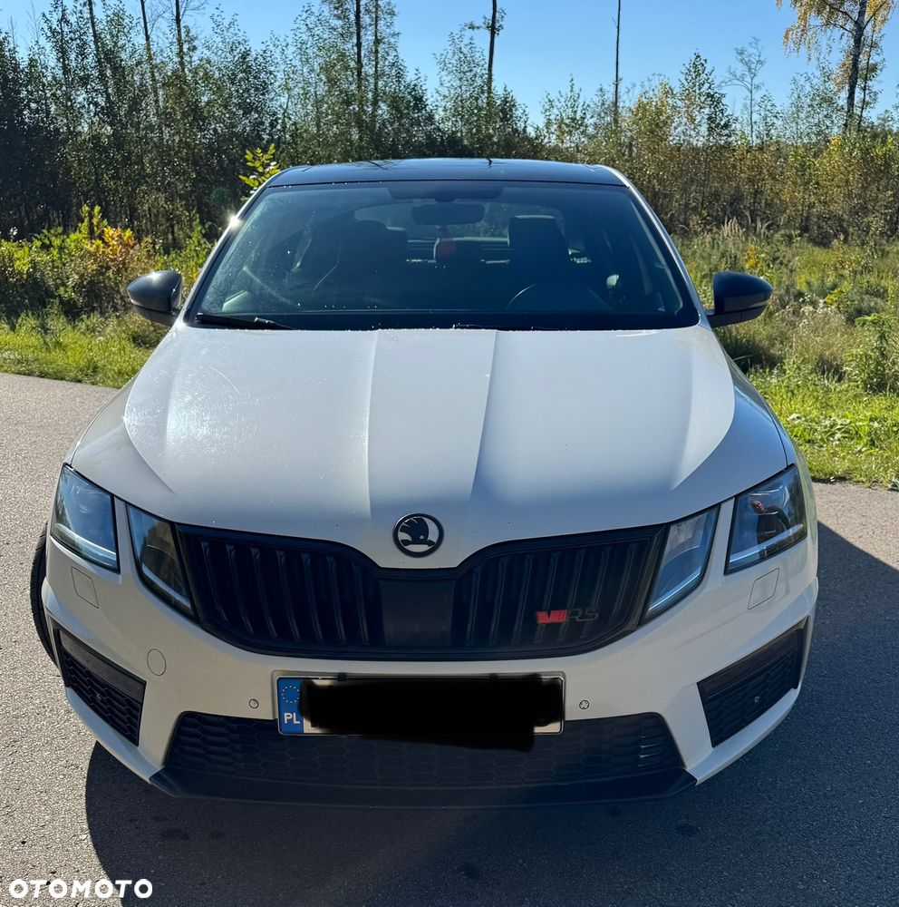 Skoda Octavia 2.0 TDI RS DSG - 2