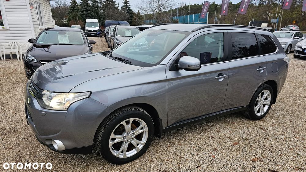 Mitsubishi Outlander 2.2 DID Intense + - 23