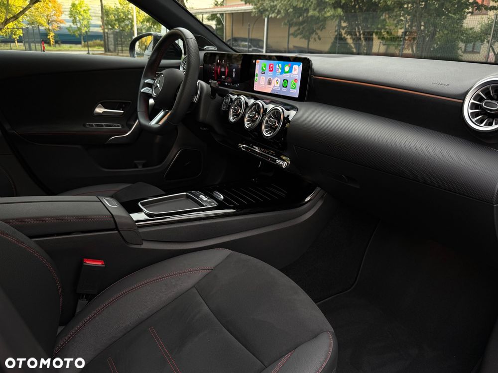 Mercedes-Benz Klasa A ver-200-amg-line-7g--dct - 10