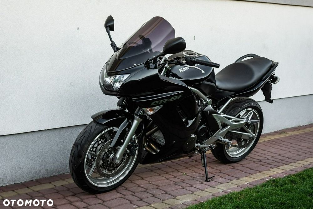 Kawasaki ER - 7