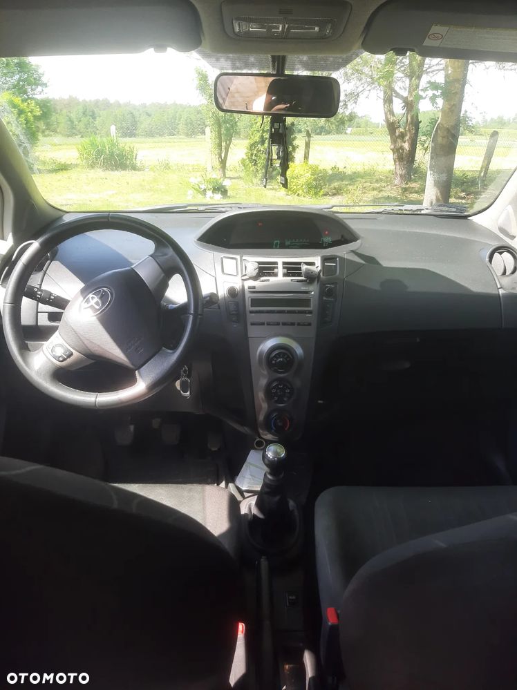 Toyota Yaris 1.0 VVT-i Style - 3