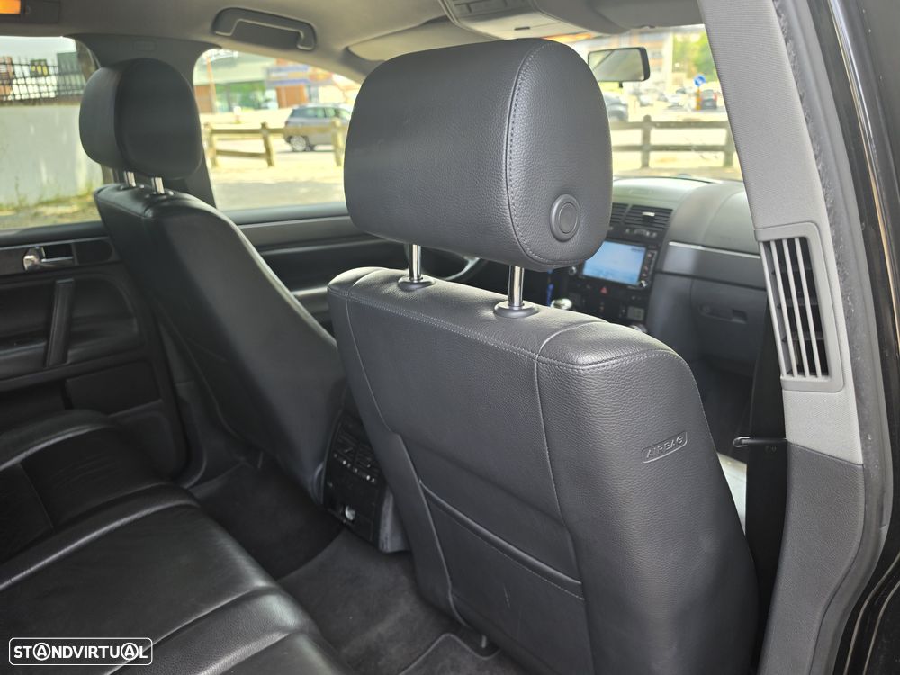 VW Touareg 3.0 TDI V6 - 28