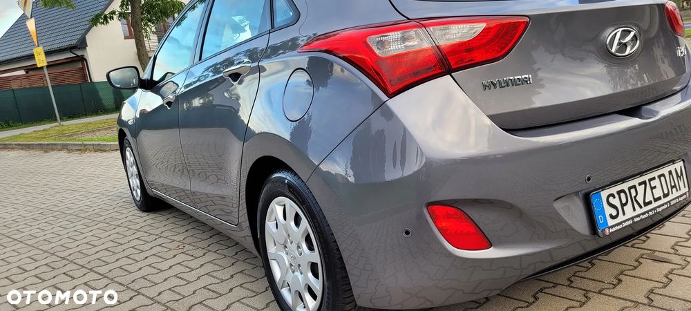 Hyundai i30 1.4 Classic - 10