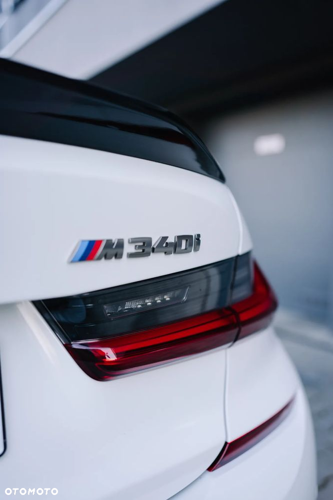 BMW Seria 3 - 35
