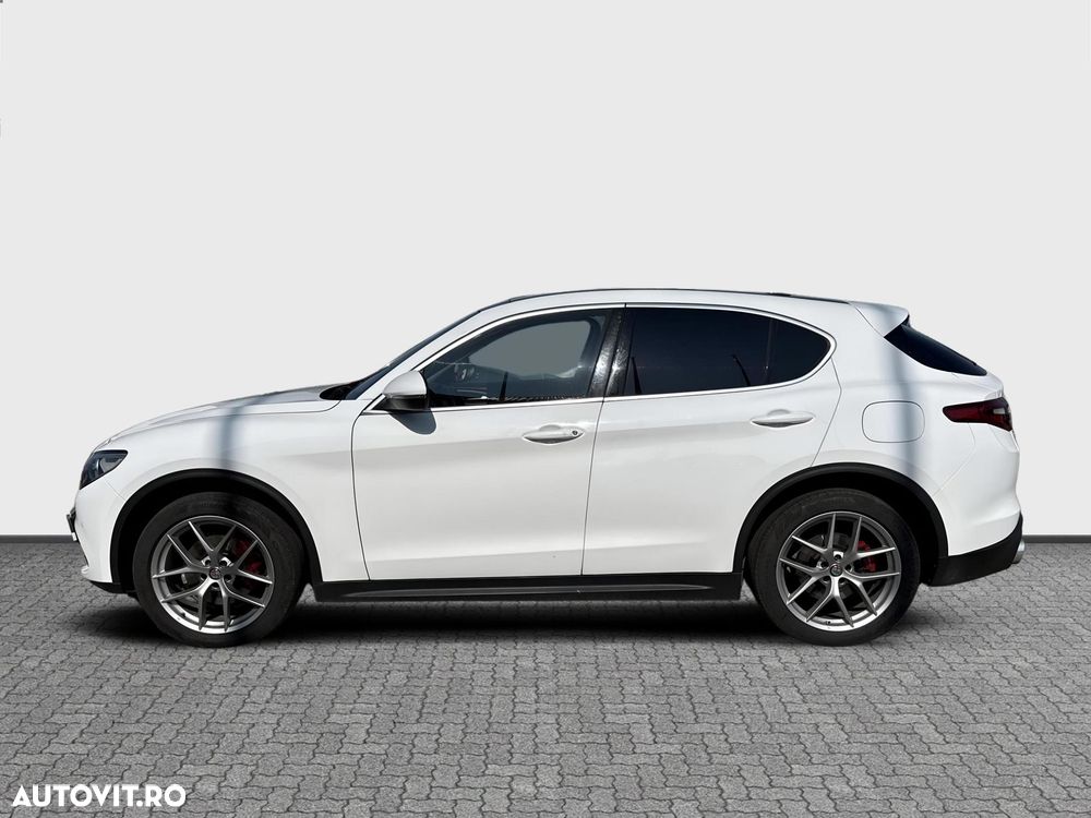 Alfa Romeo Stelvio 2.0 Turbo AWD AT8 Estrema - 9