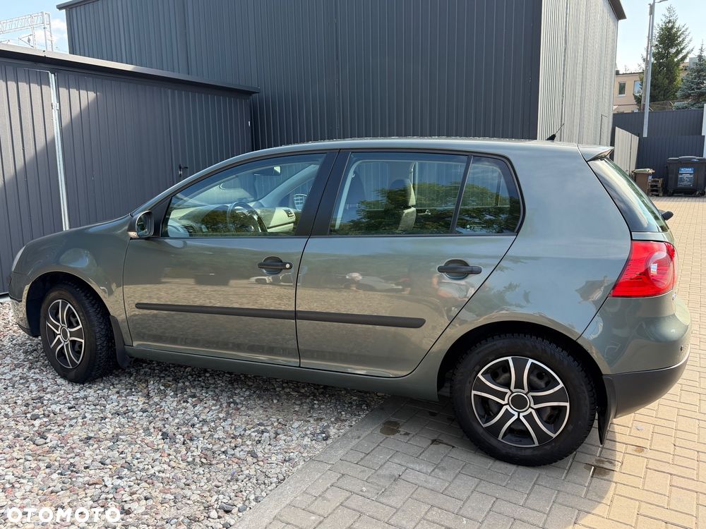 Volkswagen Golf 1.6 Trendline - 2