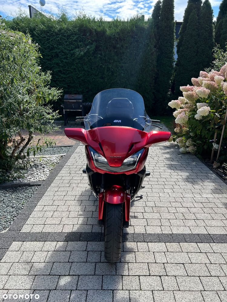 Honda CTX - 3