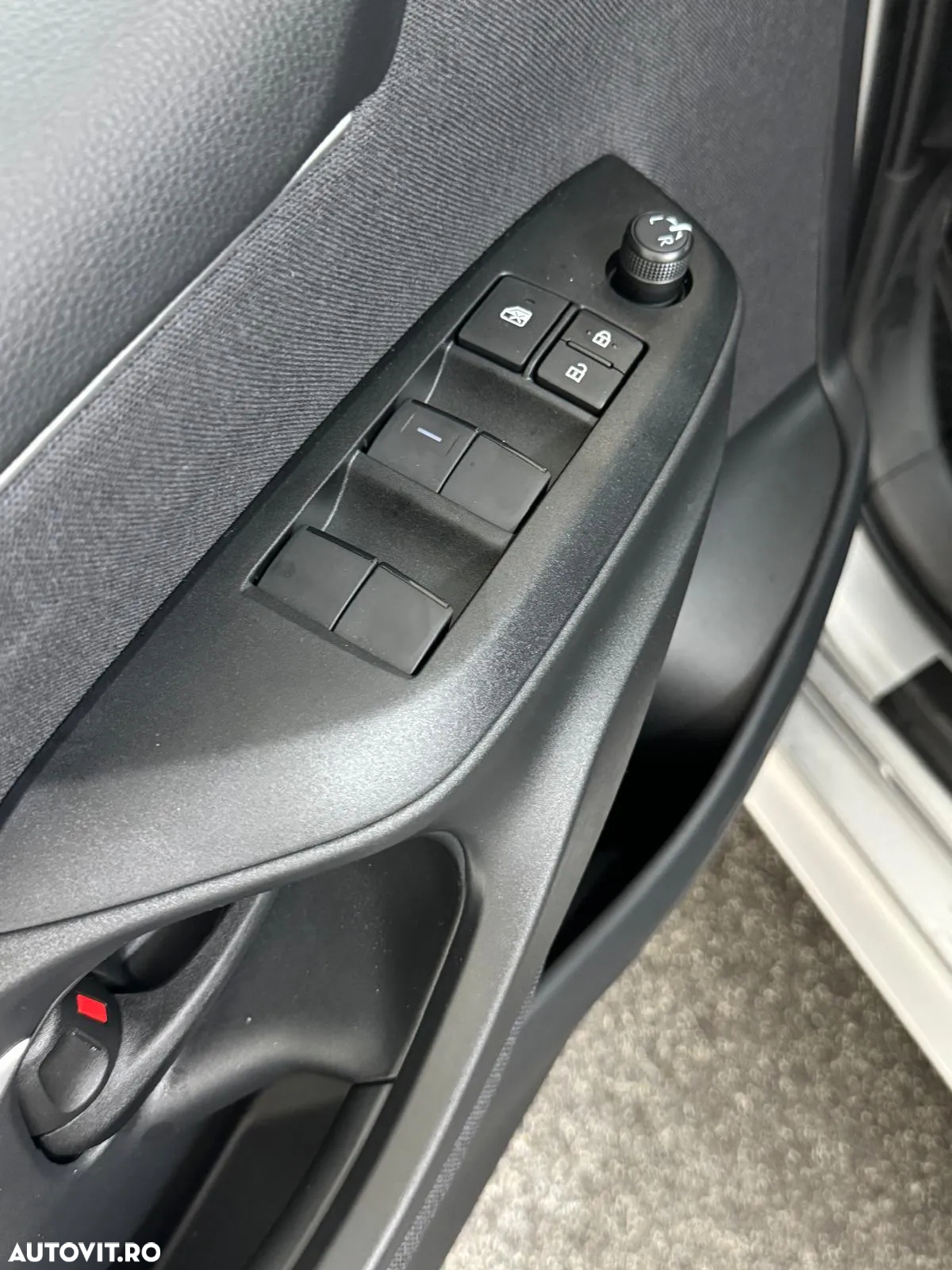 Toyota Yaris - 13