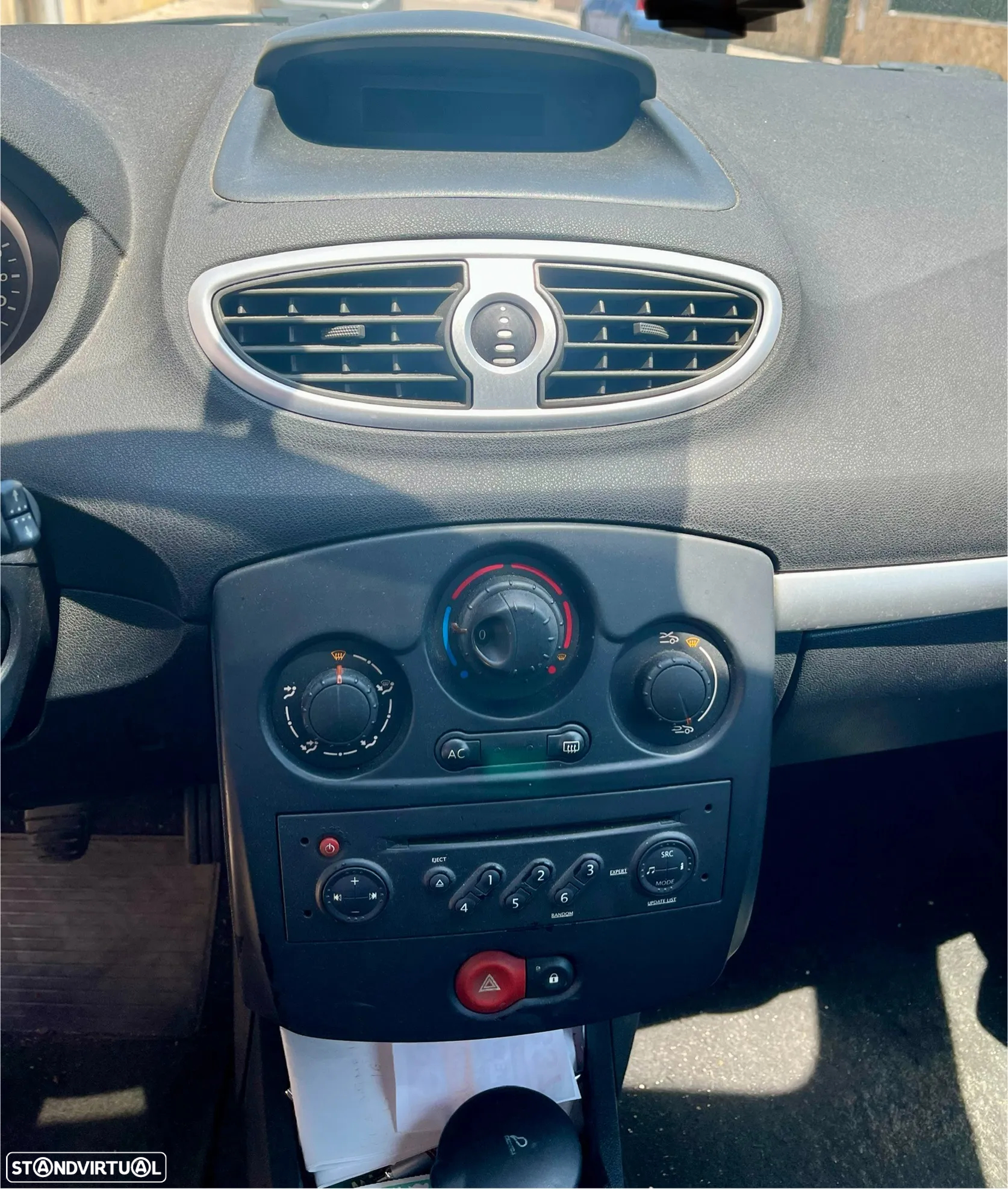 Renault Clio 1.5 dCi Confort - 10