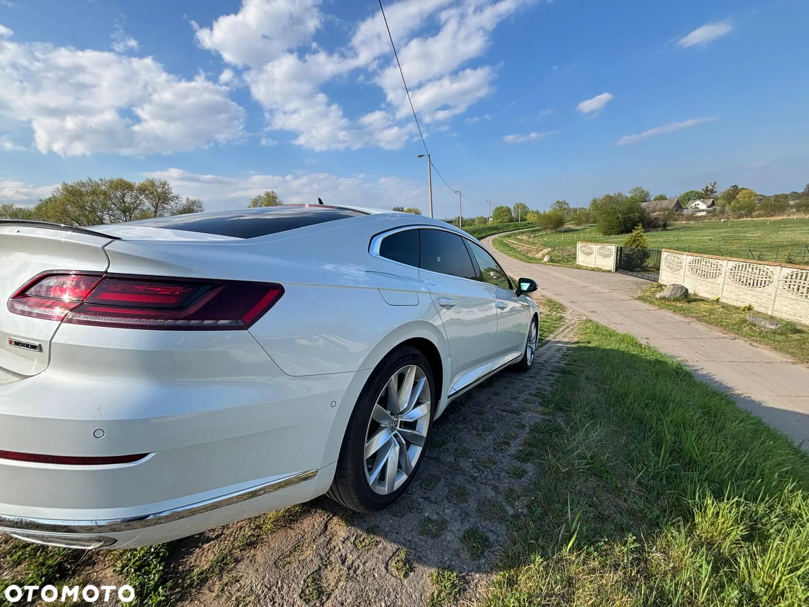 Volkswagen Arteon 2.0 TDI Bi-Turbo SCR 4Mot Elegance DSG - 17
