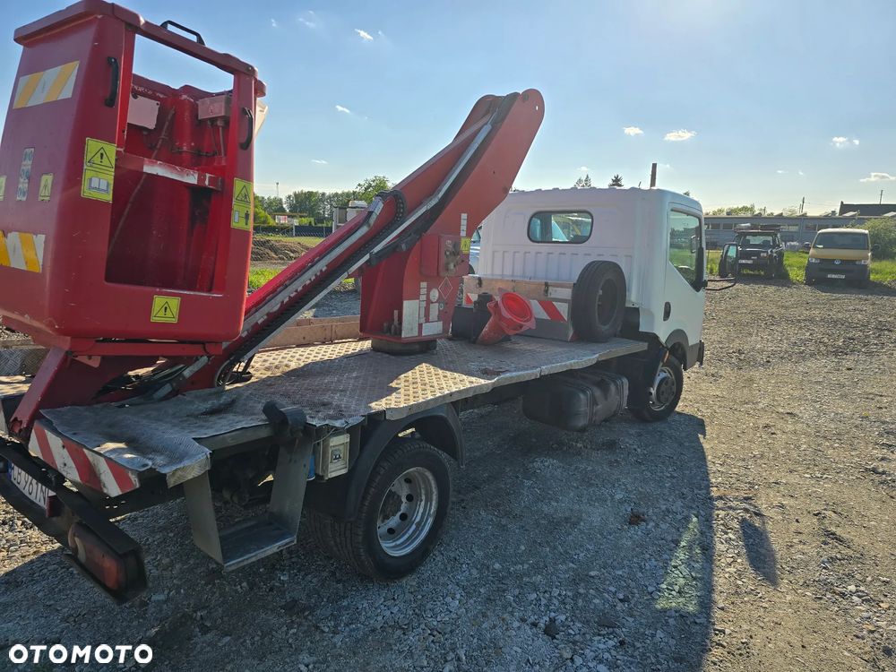 Nissan Cabstar - 4