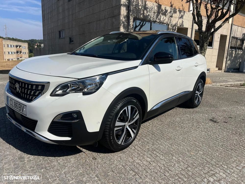 Peugeot 3008 PureTech 130 Stop & Start GPF EAT8 Allure — fotografia 5