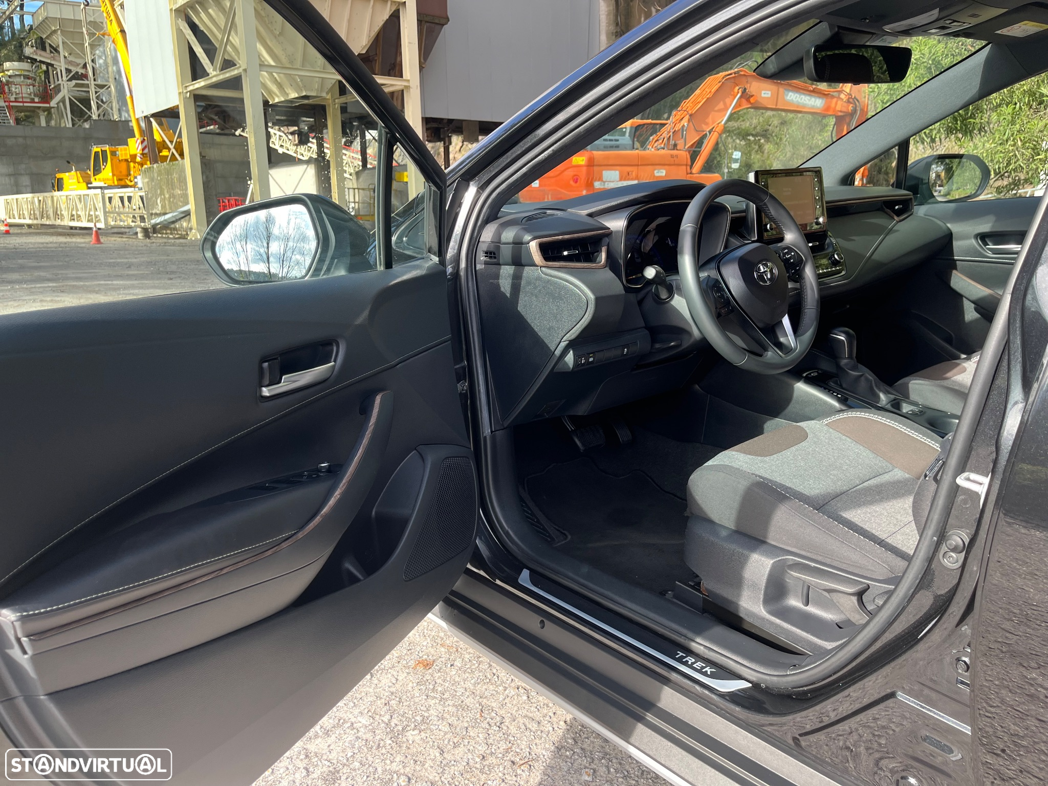 Toyota Corolla Touring Sports 1.8 Hybrid Trek - 23
