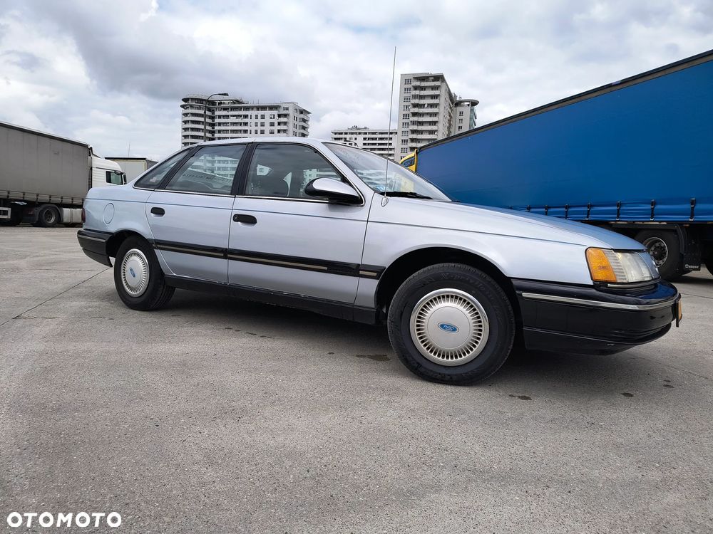 Ford Taurus 3.0 GL - 3