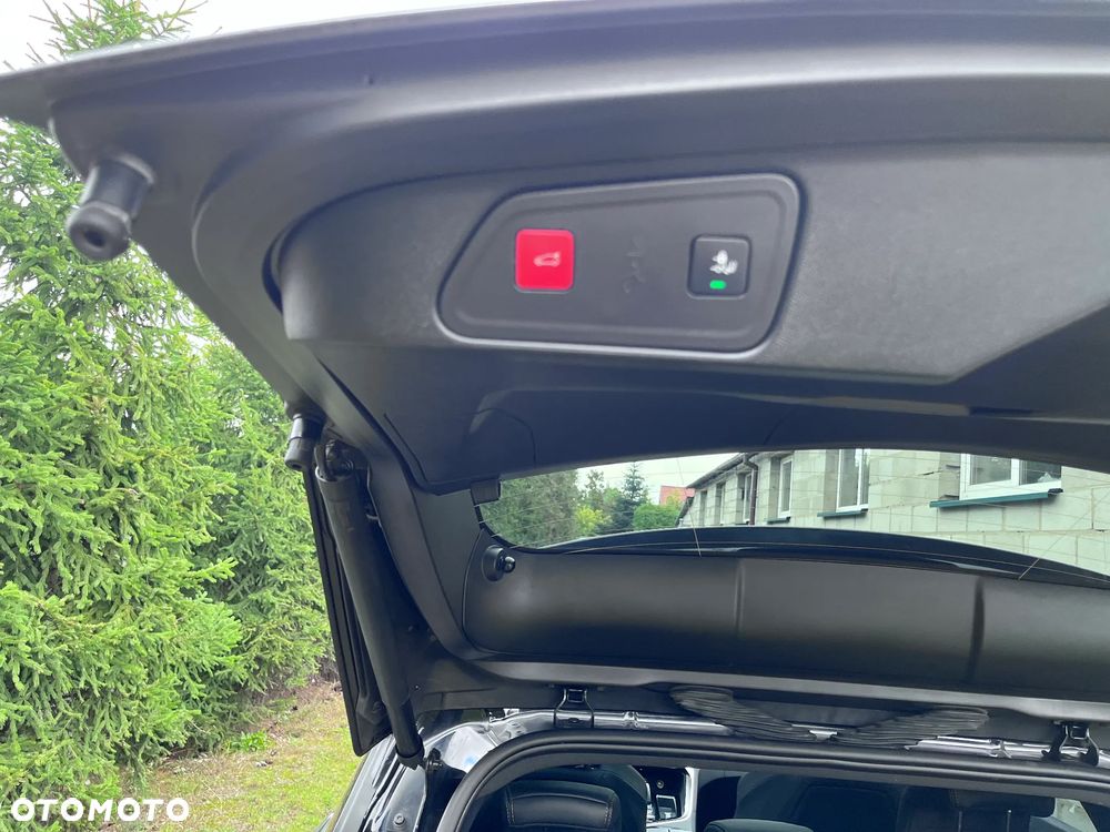 Peugeot 3008 1.6 PureTech Hybrid4 PHEV GT Pack S&S EAT8 - 27