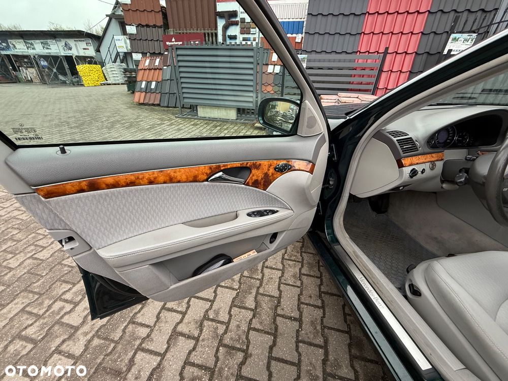 Mercedes-Benz Klasa E 220 CDI Elegance DPF - 17