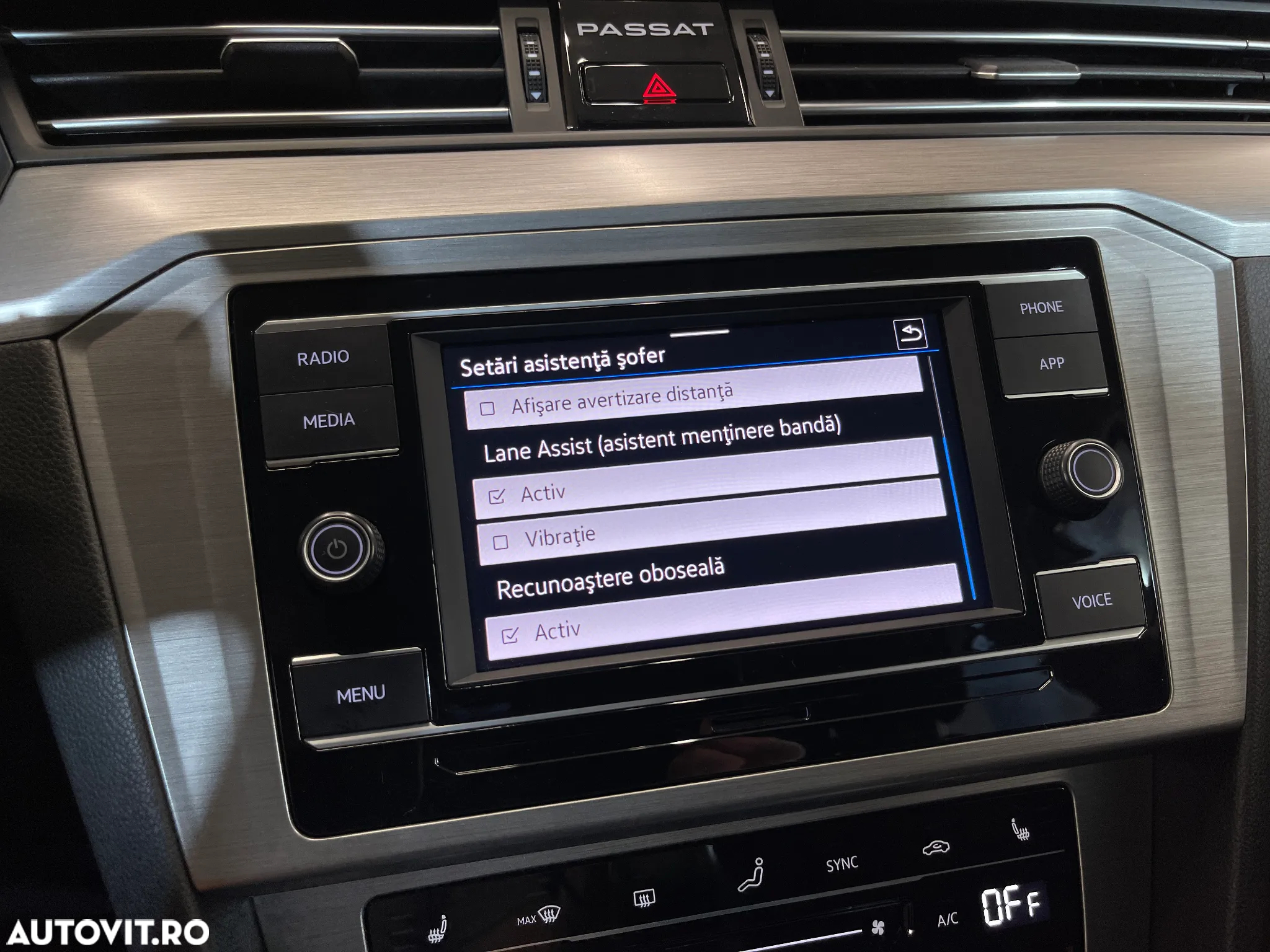 Volkswagen Passat 1.5 TSI ACT Advance - 17