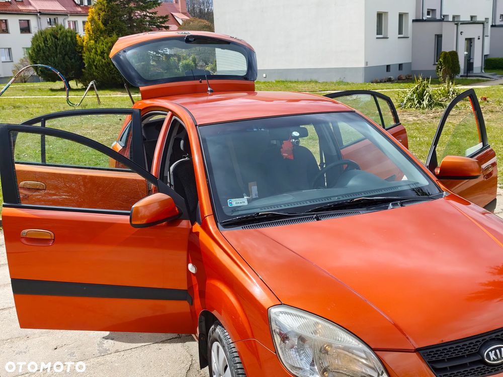 Kia Rio 1.4 Comfort - 5