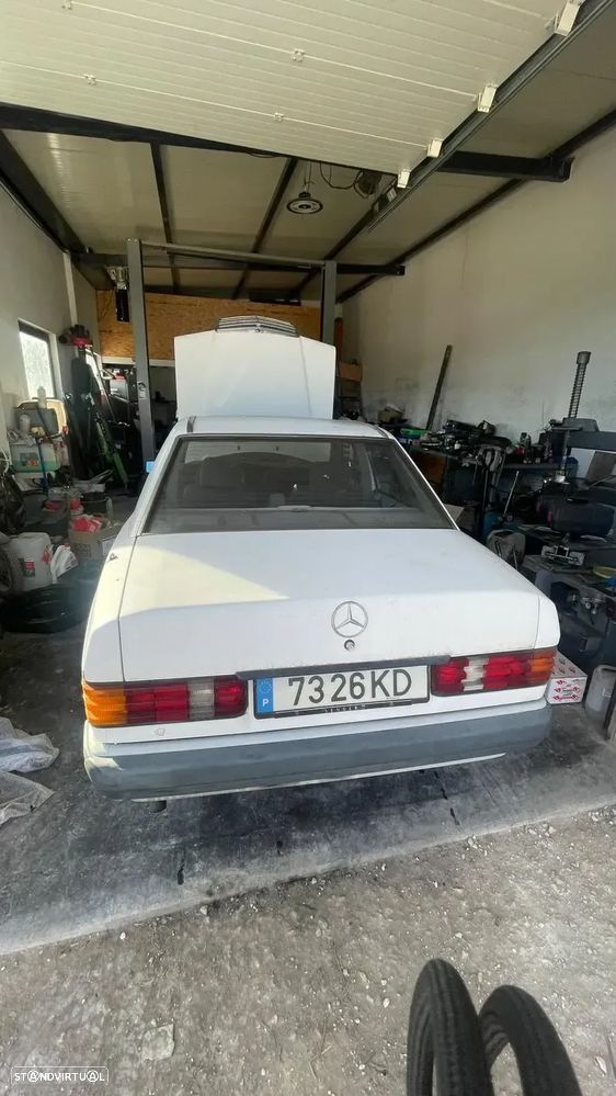 Mercedes-Benz A 190 - 1