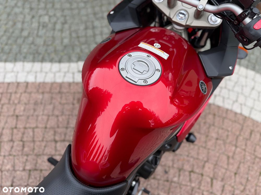 Yamaha XJ - 18