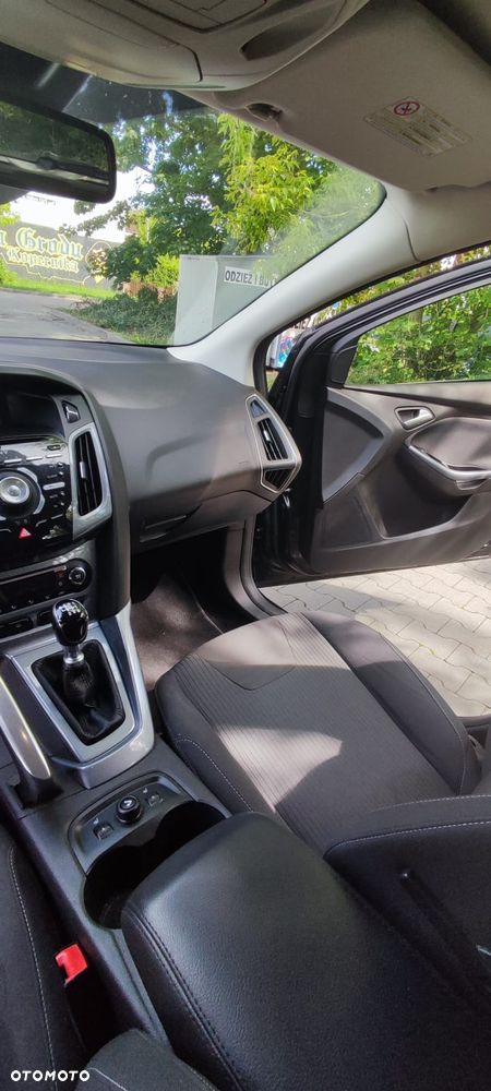 Ford Focus 1.6 EcoBoost Start-Stopp-System Titanium - 9