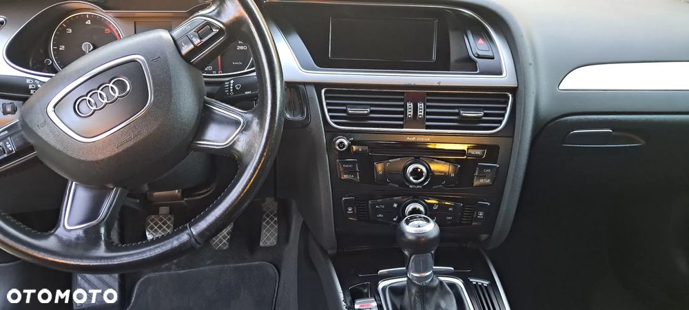 Audi A4 Limousine 2.0 TDI DPF Ambiente - 15