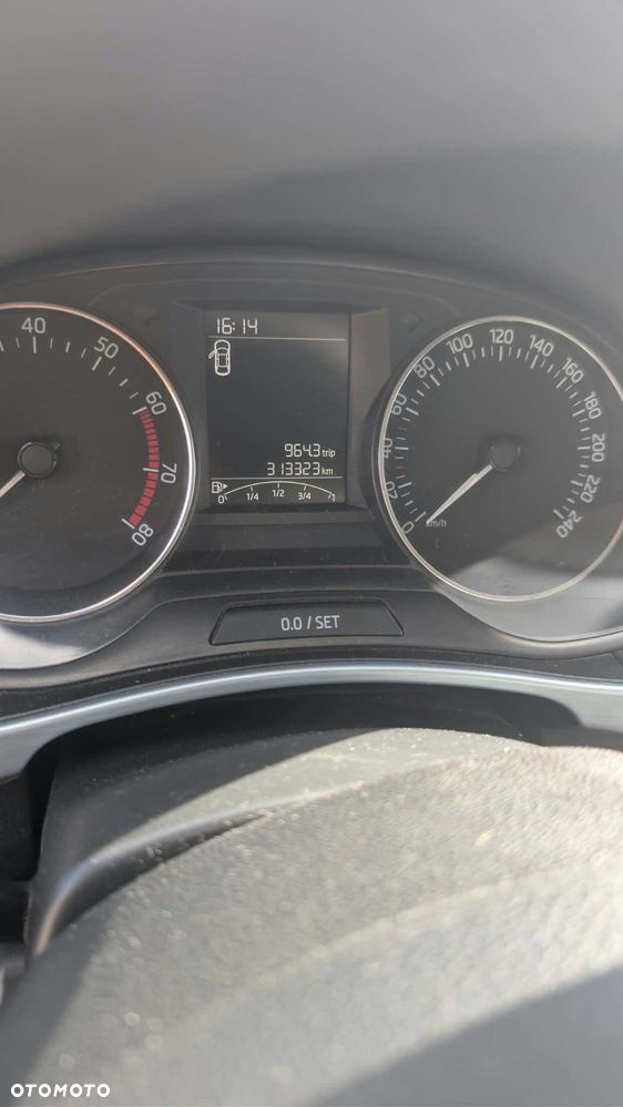 Skoda Fabia - 4