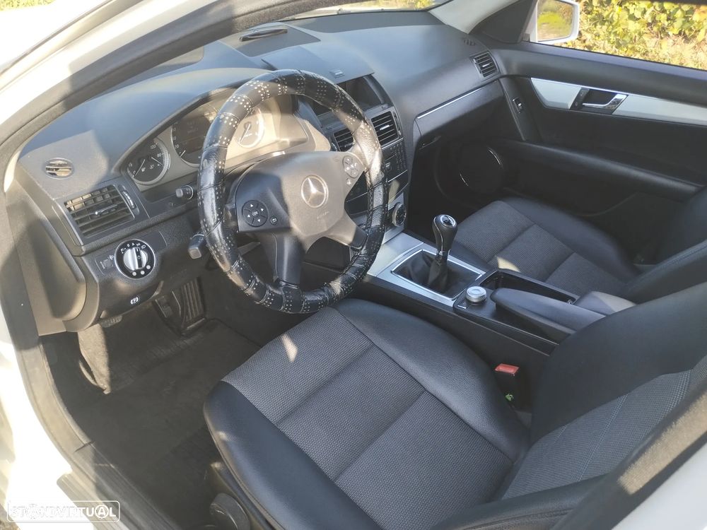 Mercedes-Benz C 200 - 7