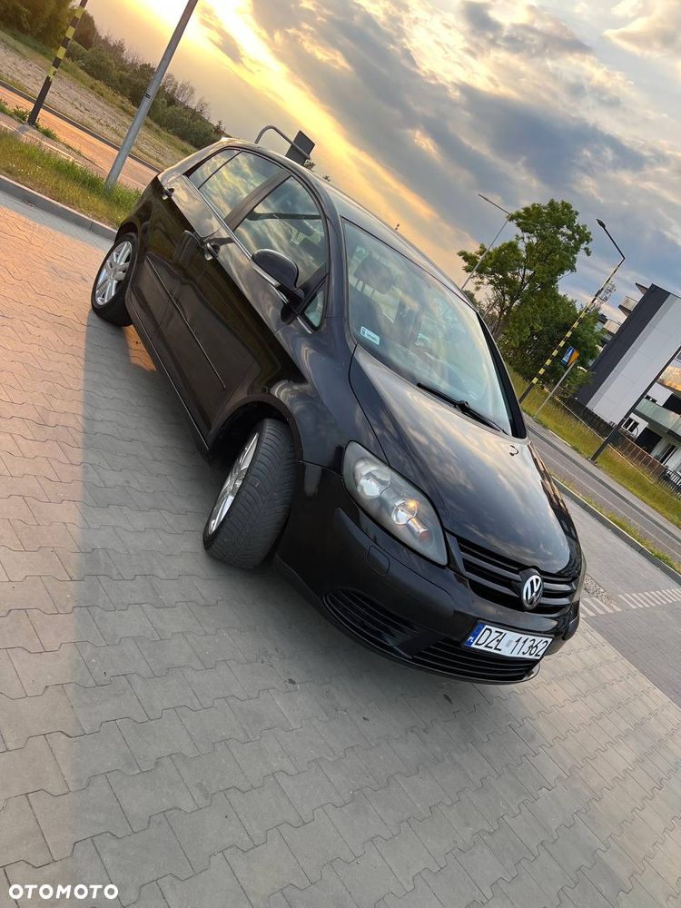 Volkswagen Golf - 5