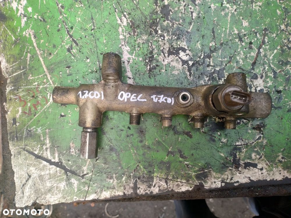 OPEL 1,7CDTI astra Z17DTH listwa wtryskowa - 1