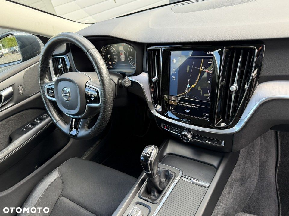 Volvo V60 D3 Momentum - 30