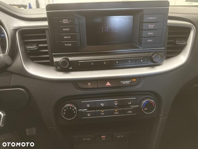 Kia Ceed - 15