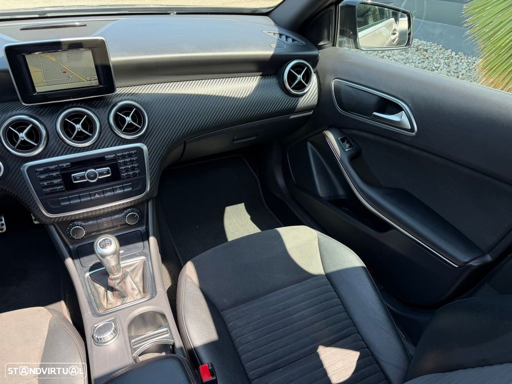 Mercedes-Benz A 180 CDI BE AMG Line - 22