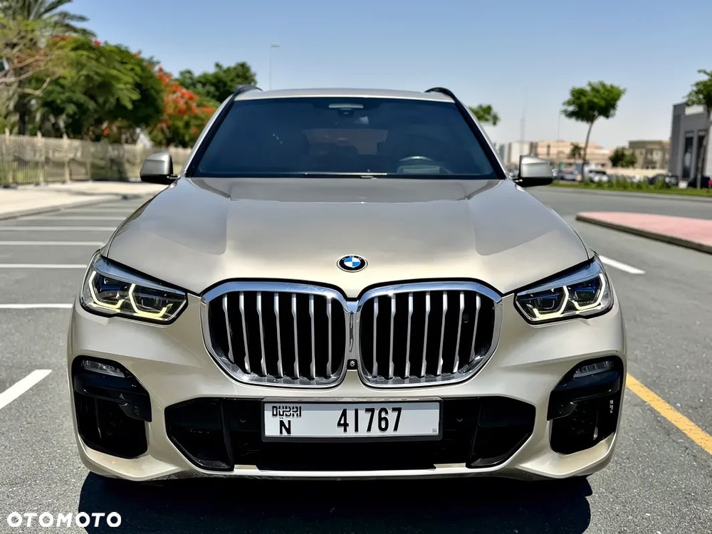 BMW X5 xDrive50i Sport-Aut - 8